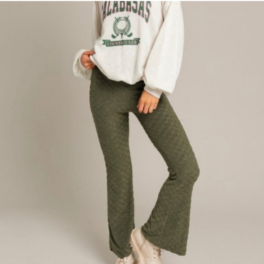 Textured Flare Pant